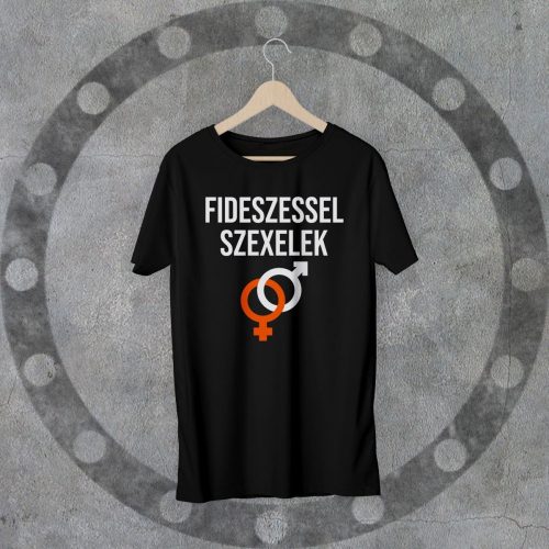FIDESZESSEL SZEXELEK környakú fekete póló