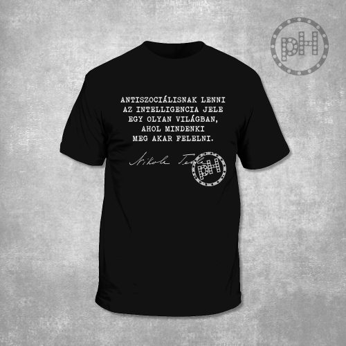 Antiszociális környakú fekete póló